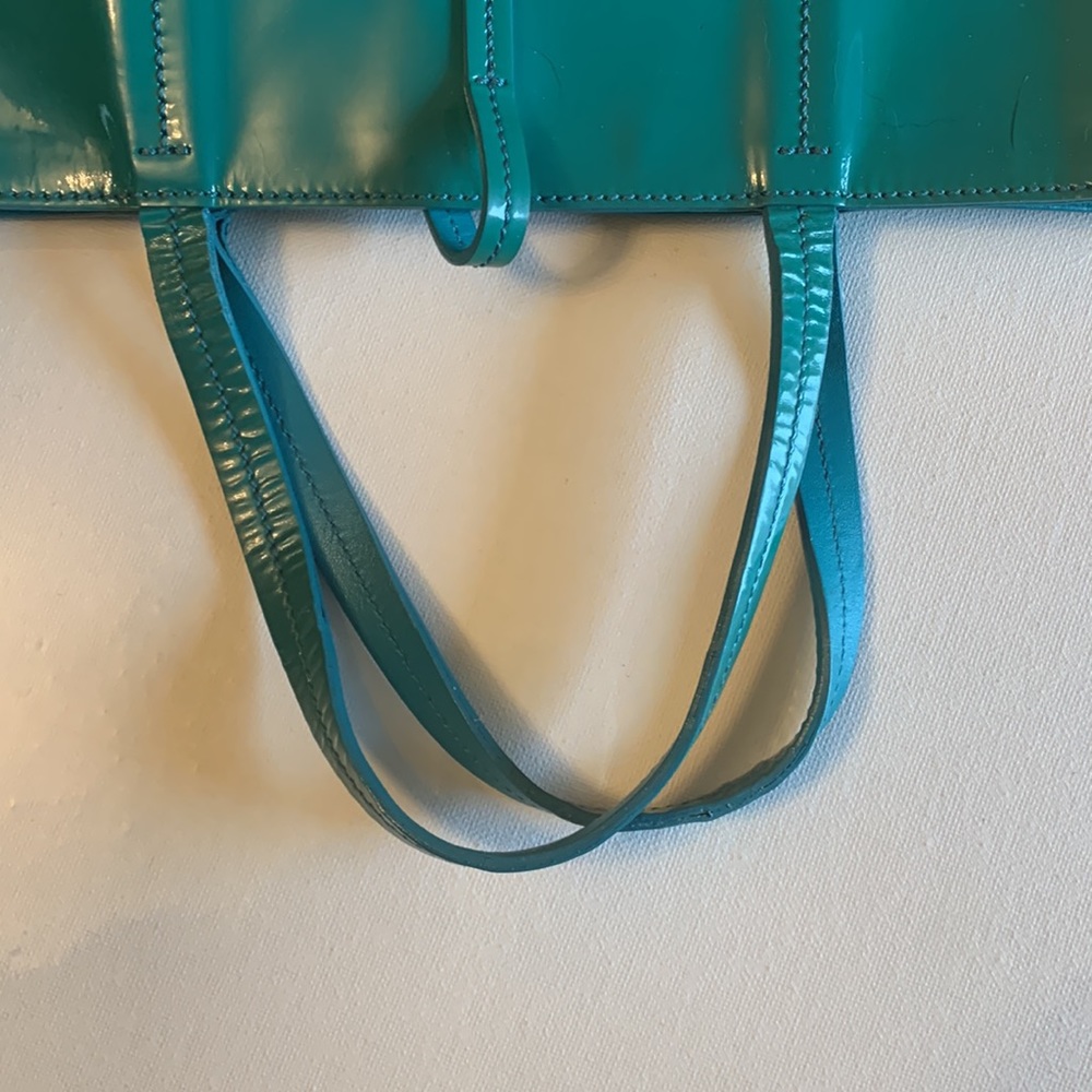 Salvatore Ferragamo patent leather tote bag - Picture 11 of 12